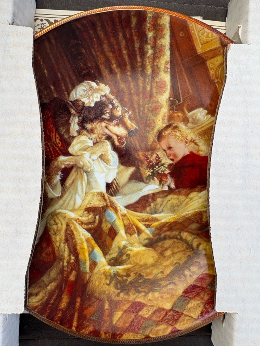 Decorative Collector Plates Featuring 4 Fairy Tales